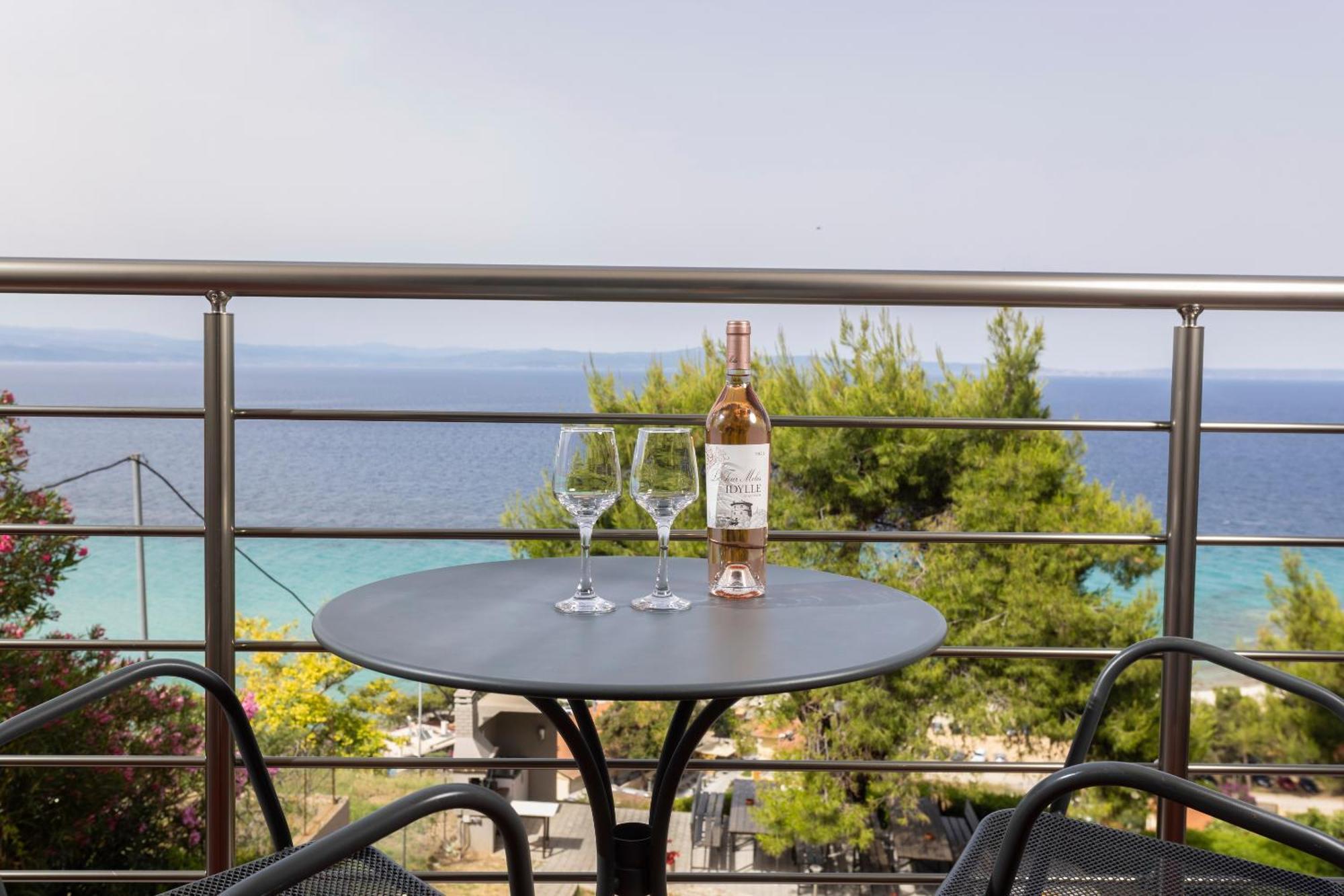 Sea View Apollo Apartments & Studios In Афитос Экстерьер фото