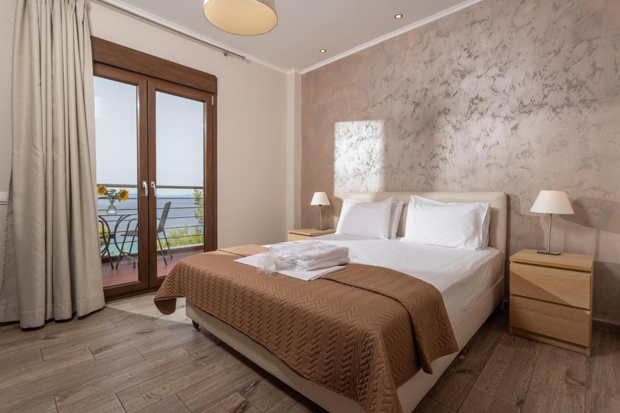 Sea View Apollo Apartments & Studios In Афитос Экстерьер фото