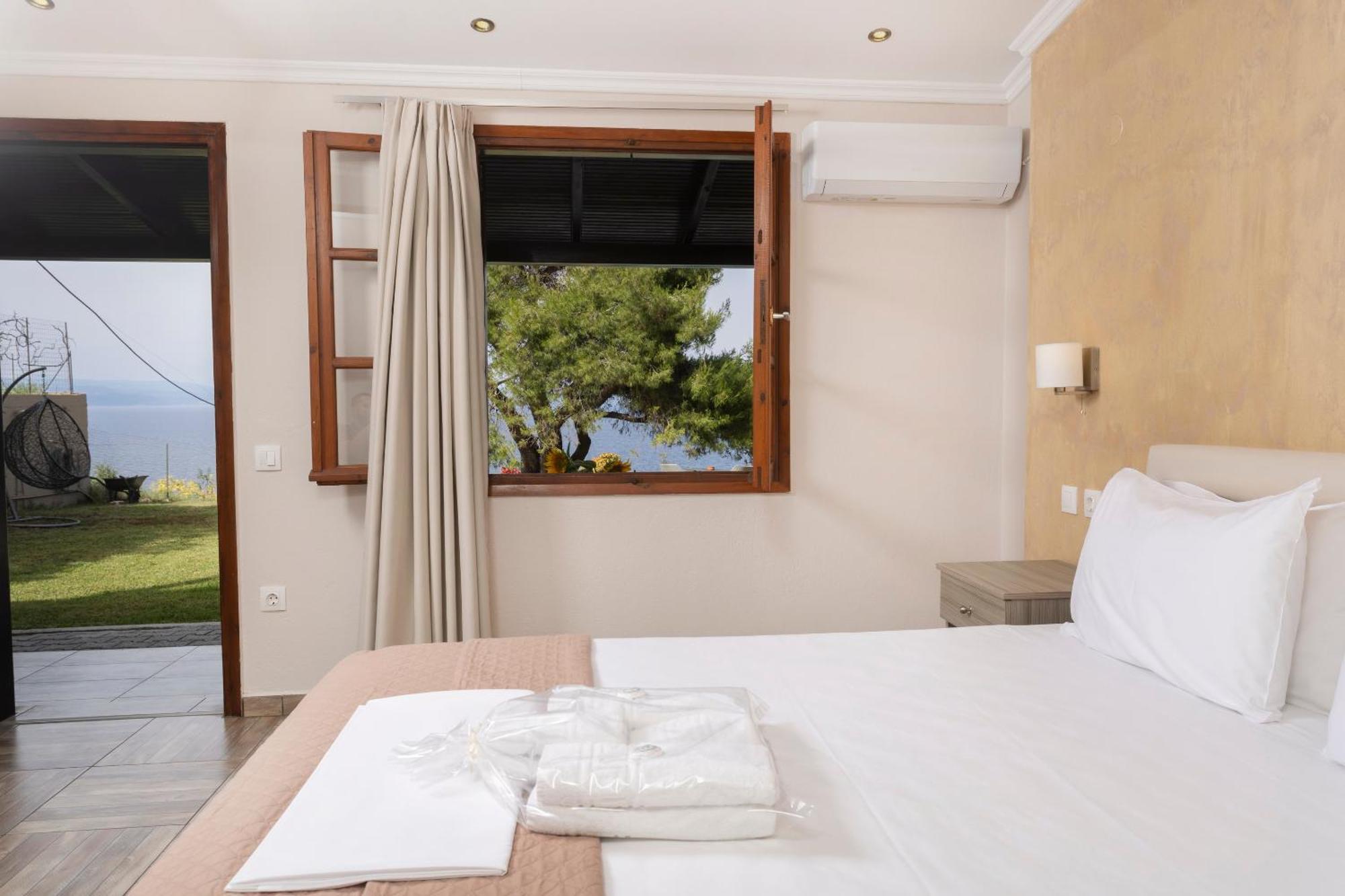Sea View Apollo Apartments & Studios In Афитос Экстерьер фото