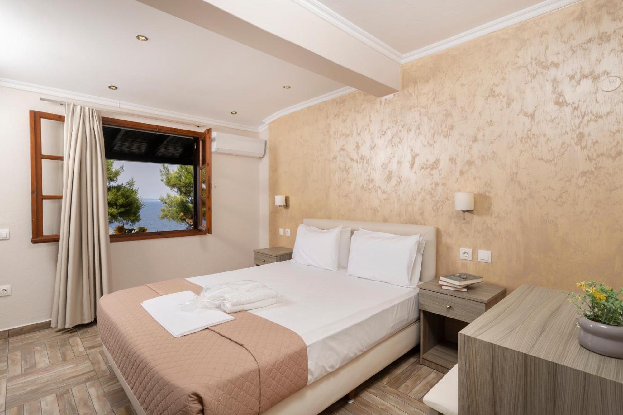 Sea View Apollo Apartments & Studios In Афитос Экстерьер фото