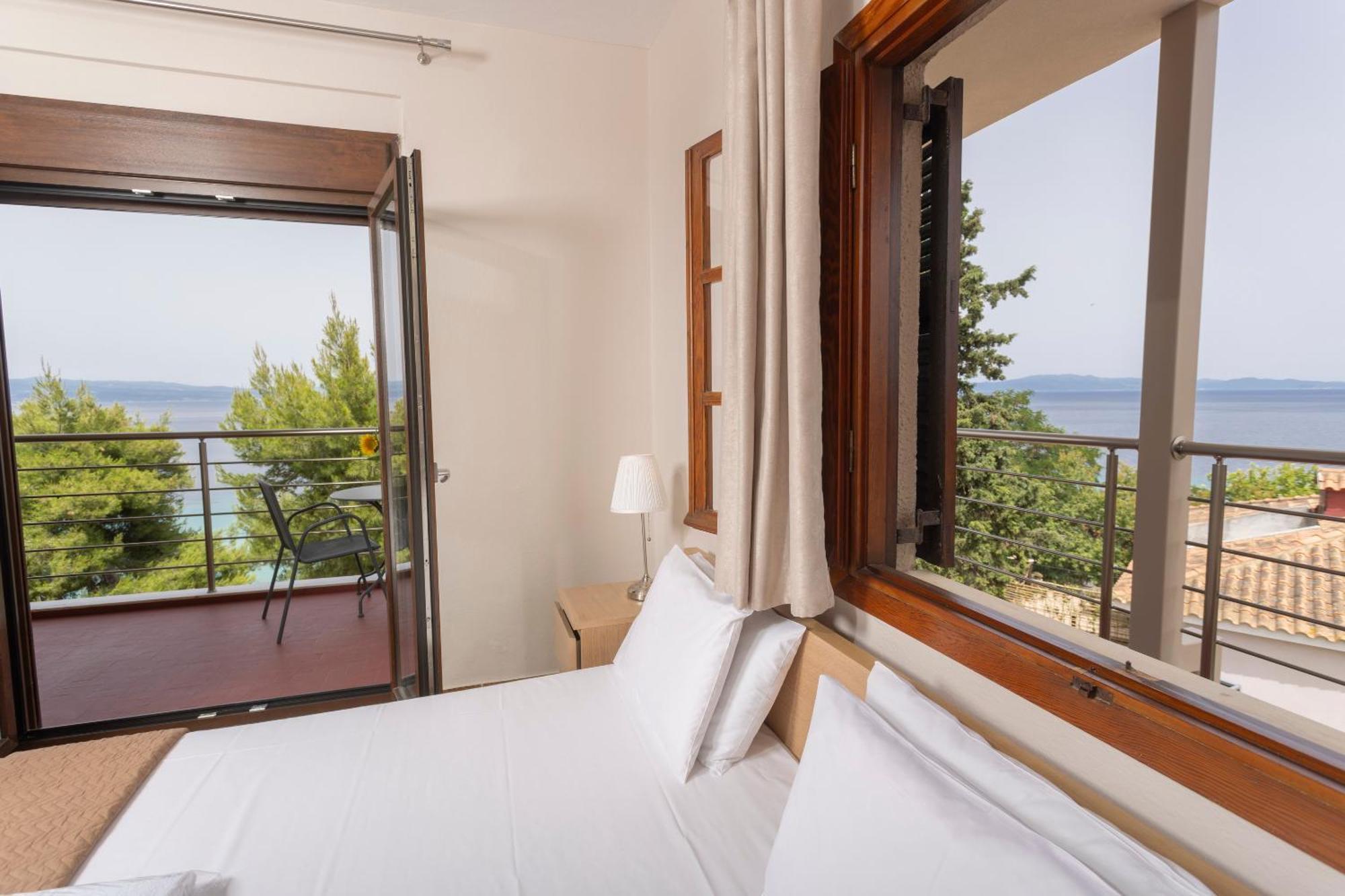 Sea View Apollo Apartments & Studios In Афитос Экстерьер фото