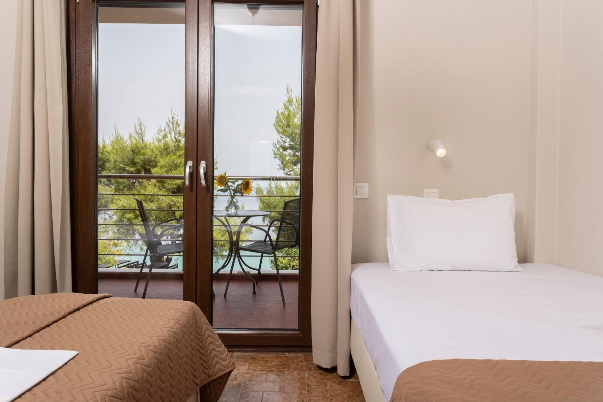 Sea View Apollo Apartments & Studios In Афитос Экстерьер фото